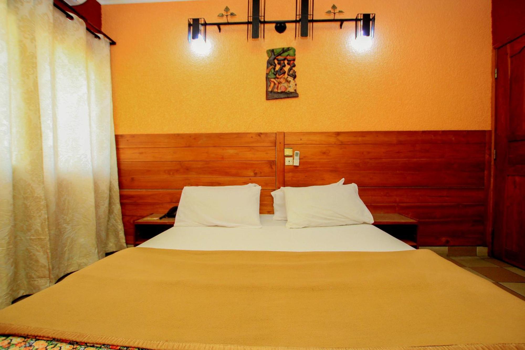 Hotel Le Prince 科托努 外观 照片